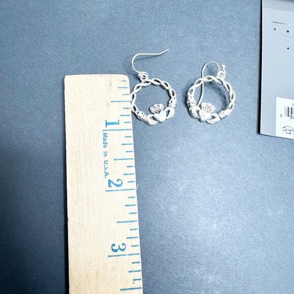 Claddagh Earrings Silver Tone Drop Dangle Irish Earrings - Picture 5 of 5